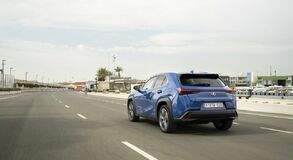 Lexus UX300e